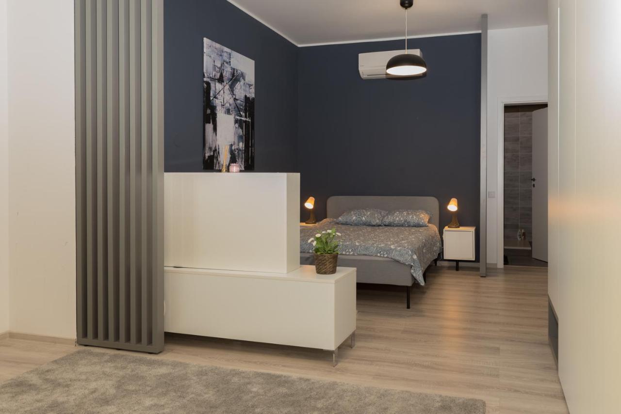 The Chic Minimalist - Apartment Jassy Zewnętrze zdjęcie