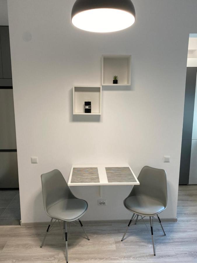 The Chic Minimalist - Apartment Jassy Zewnętrze zdjęcie