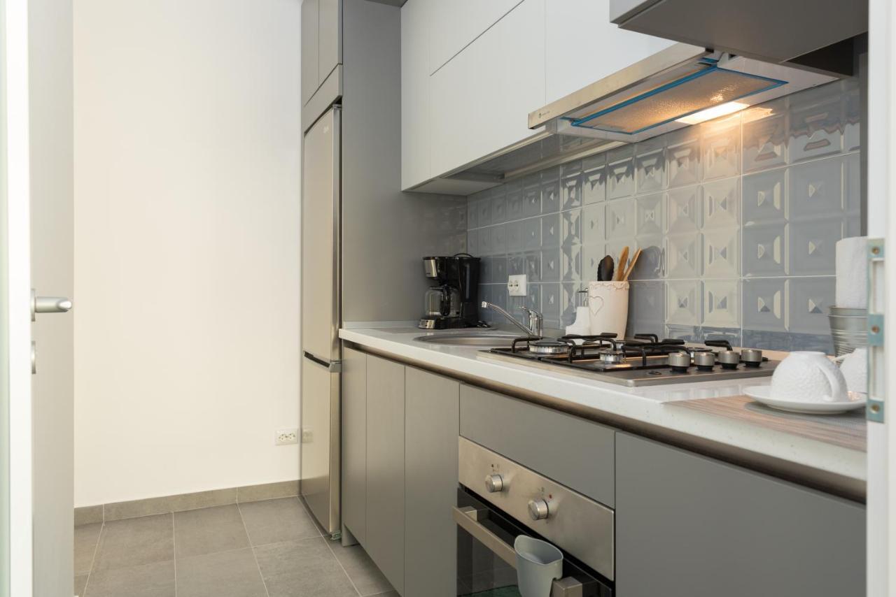 The Chic Minimalist - Apartment Jassy Zewnętrze zdjęcie