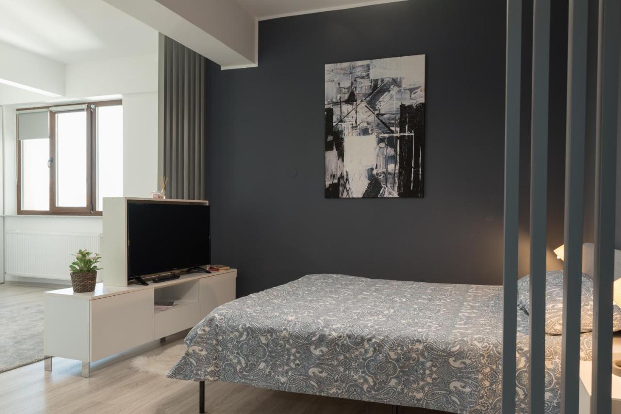 The Chic Minimalist - Apartment Jassy Zewnętrze zdjęcie